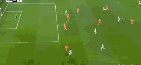 半场战报：巴萨0-1皇社，奥亚萨瓦尔凌空斩，两队4个进球被吹